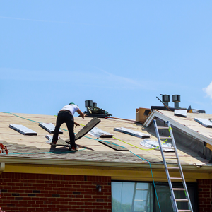worker on roof-1