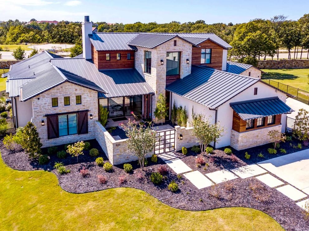 https://50838819.fs1.hubspotusercontent-na1.net/hubfs/50838819/Seville-Cove-Farmhouse-01-FEATURED-1024x767.jpg